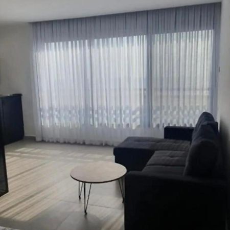 Appartement Ryo 11 דירת נופש חדשה על חוף הים נוף לים à Bat Yam Extérieur photo
