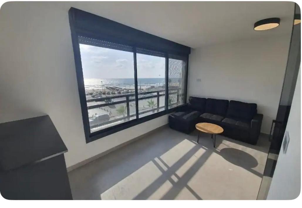 Appartement Ryo 11 דירת נופש חדשה על חוף הים נוף לים à Bat Yam Extérieur photo