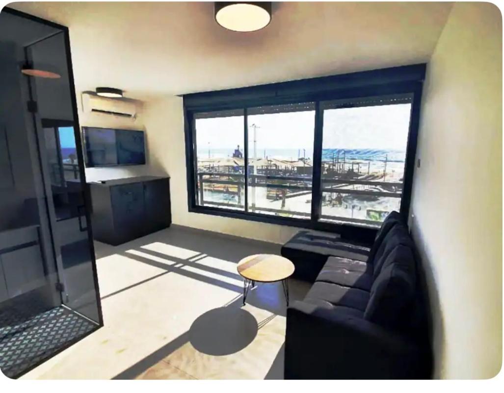 Appartement Ryo 11 דירת נופש חדשה על חוף הים נוף לים à Bat Yam Extérieur photo